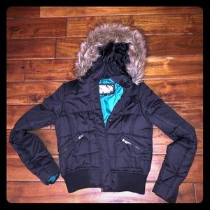 Women’s Black Puffer Jacket w Fur Hood Sz. Medium
